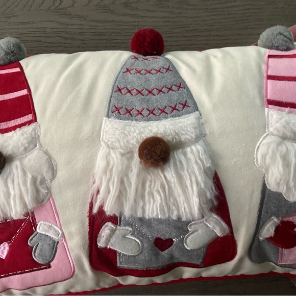 Valentine’s Day Gnome Pillow NWT - Picture 4 of 10